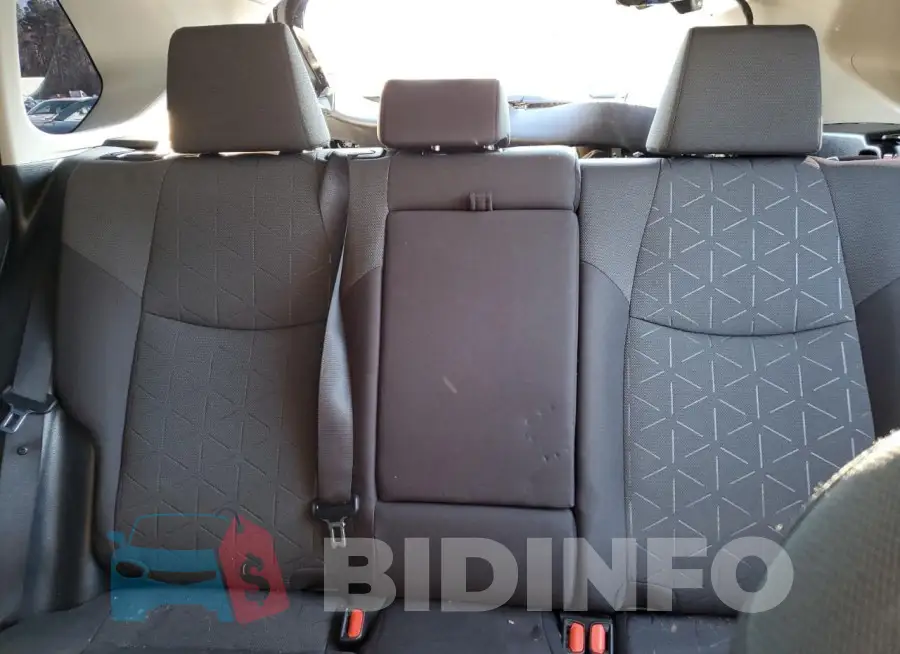 2T3P1RFV1NW264883 Photo# 10
