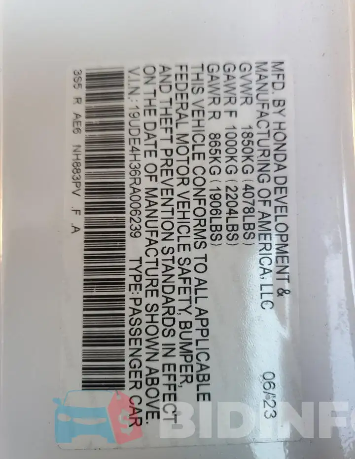 19UDE4H36RA006239 Photo# 12