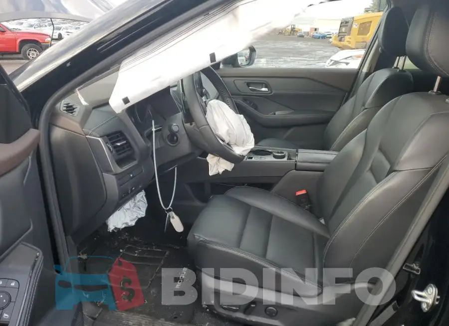 JN8BT3BB4PW203386 Photo# 7
