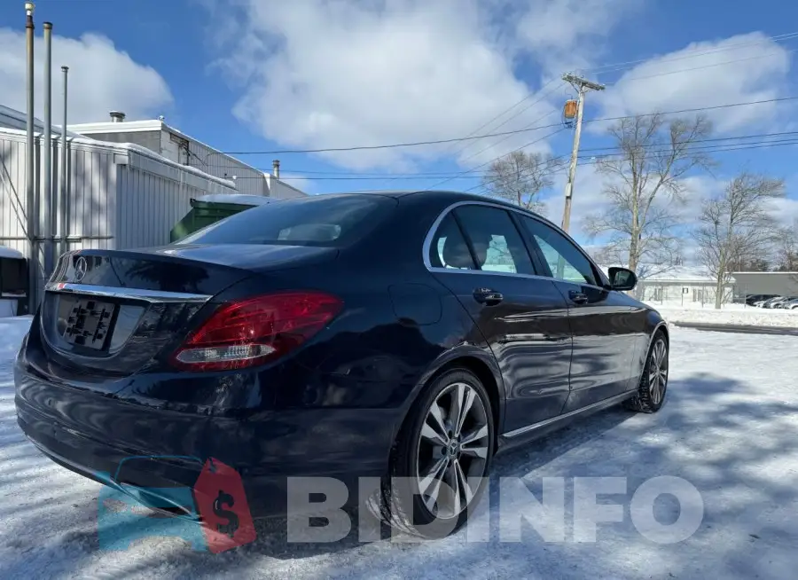 55SWF4JB9JU240083 Photo# 4