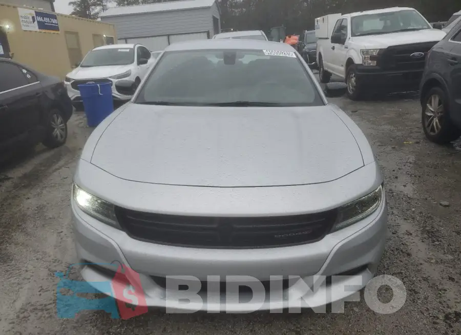 2C3CDXBG2PH690820 Photo# 5