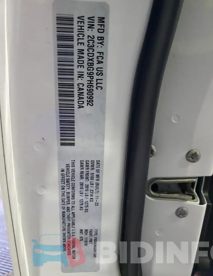 2C3CDXBG9PH690992 Photo# 13