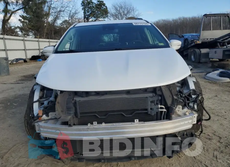 2C4RC1BG6NR170844 Photo# 5