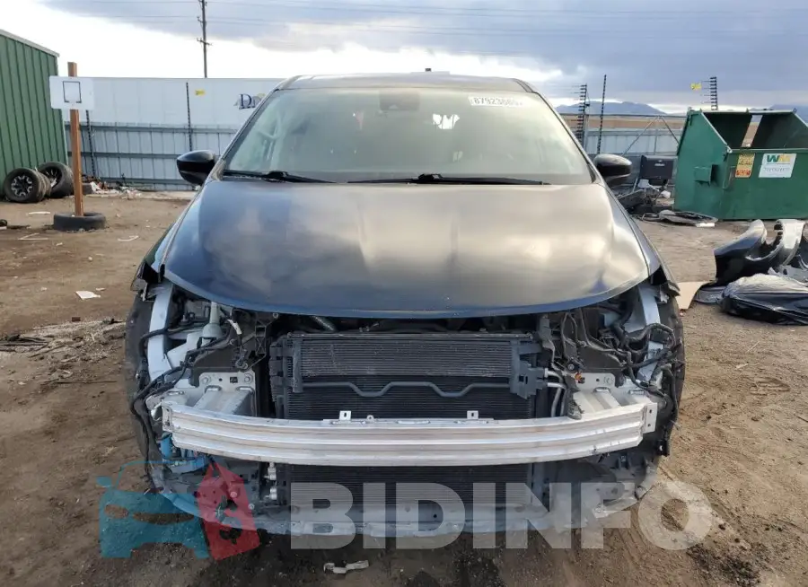 2C4RC1CG1NR162908 Photo# 5