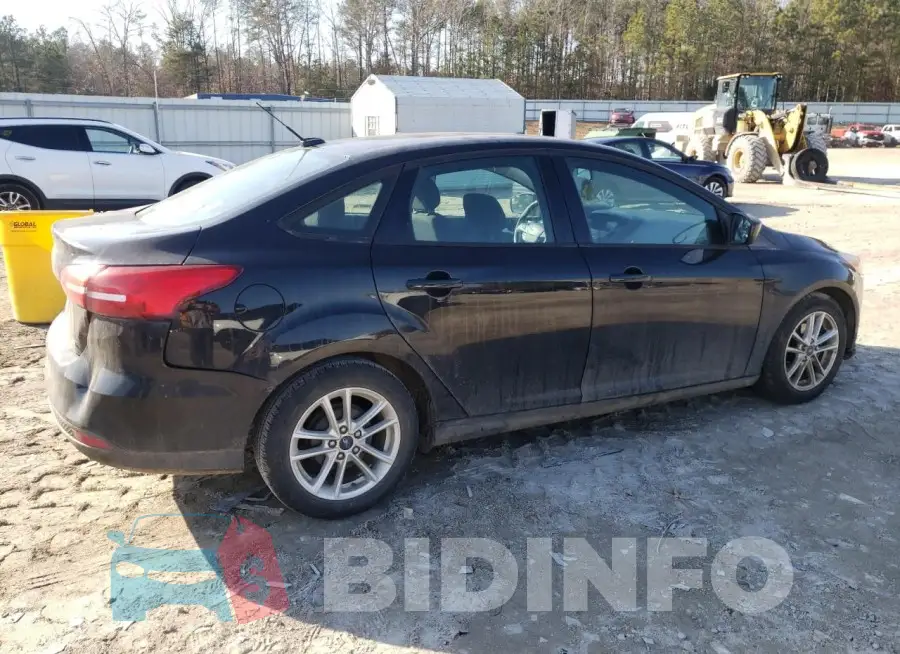 1FADP3F22JL262194 Photo# 3