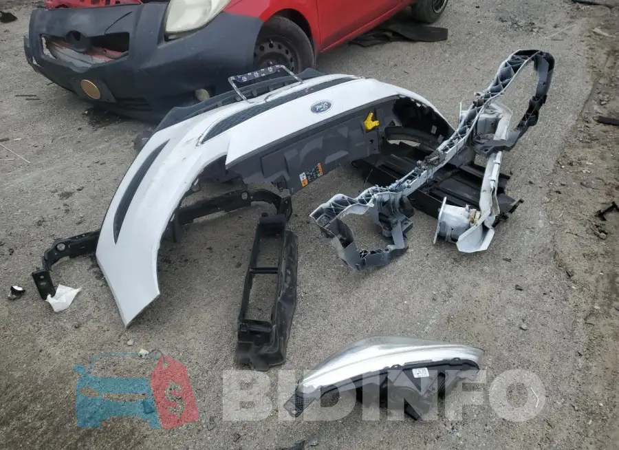 1FADP3F27JL327587 Photo# 12