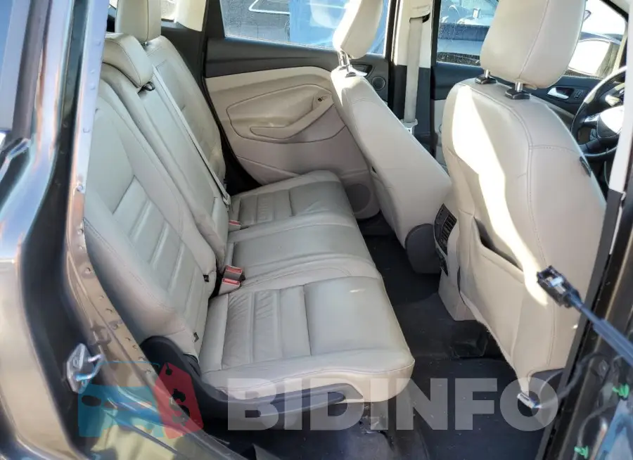 1FADP5DU4JL101507 Photo# 10