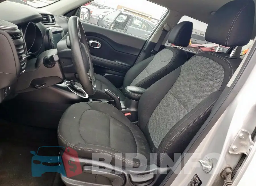 KNDJP3A5XJ7559611 Photo# 7