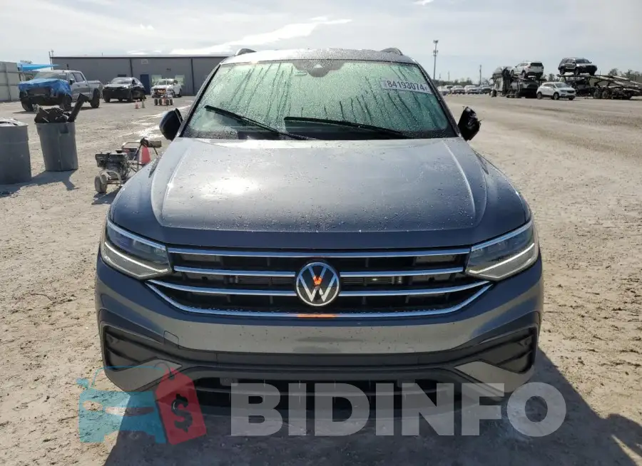 3VVRB7AX0RM196152 Photo# 5