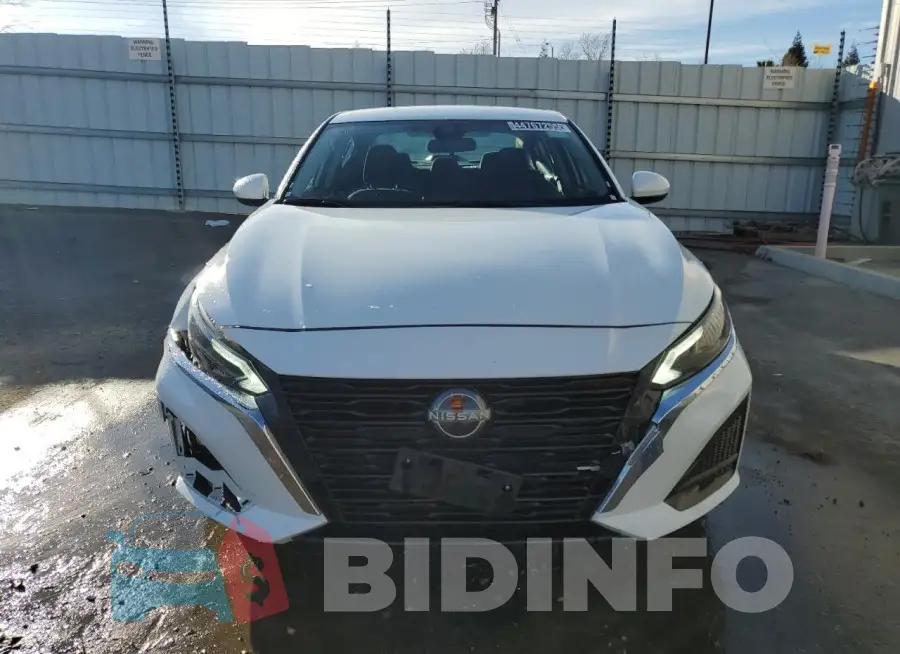 1N4BL4BV7PN383874 Photo# 5
