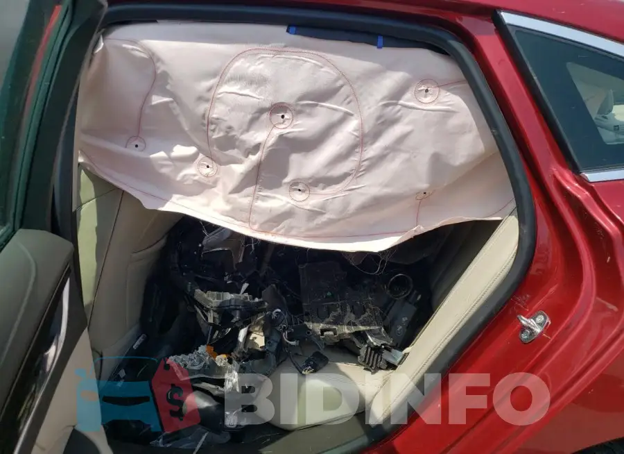 1G4ZR5SS7KU130146 Photo# 10