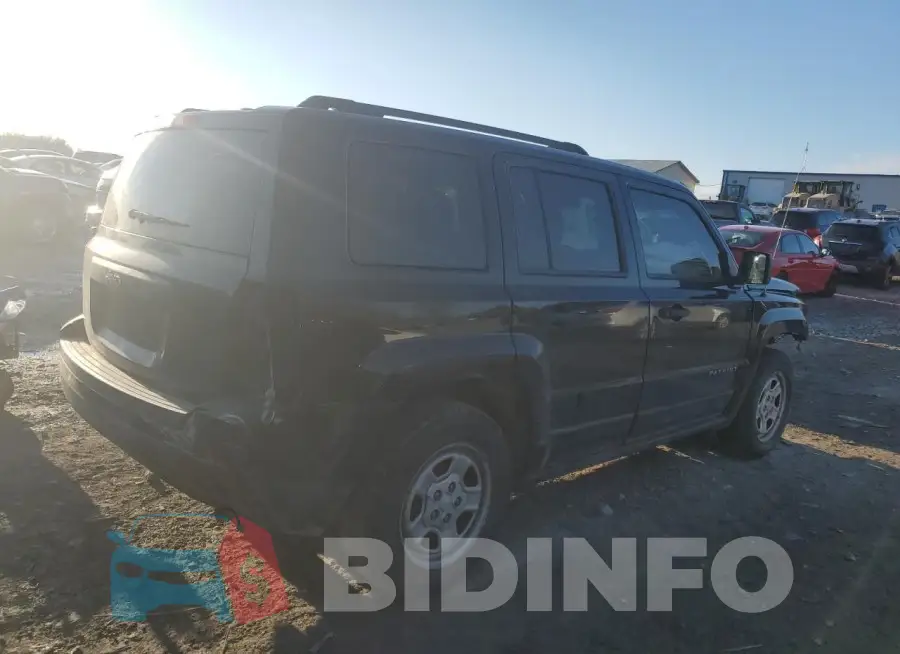1C4NJPBB2HD162100 Photo# 3