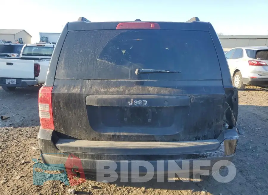 1C4NJPBB2HD162100 Photo# 6