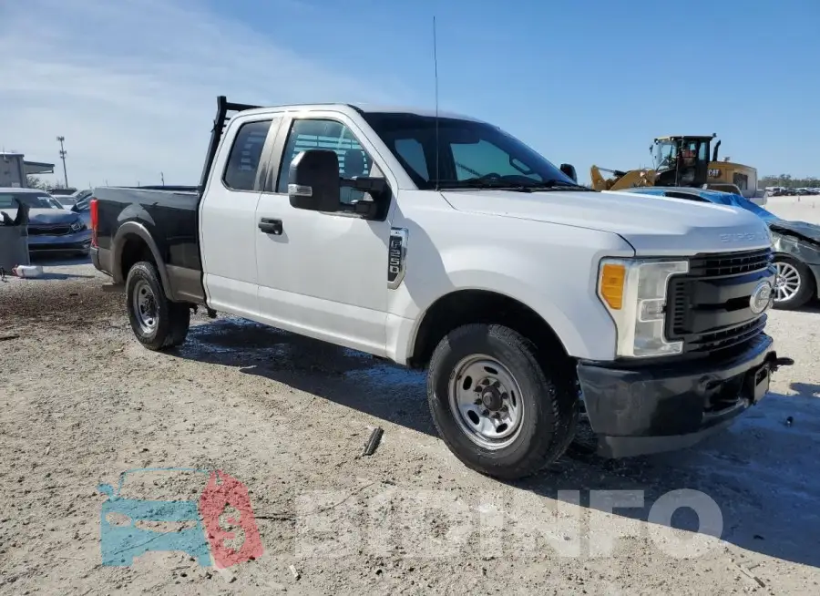 1FT7X2A62HED58949 Photo# 4