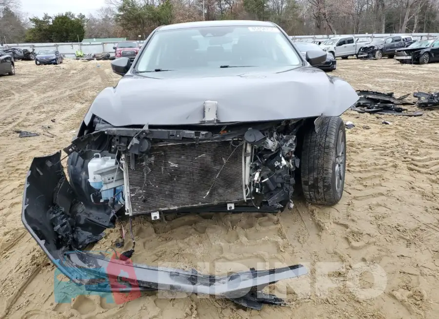 JM1GL1UM1M1608795 Photo# 5