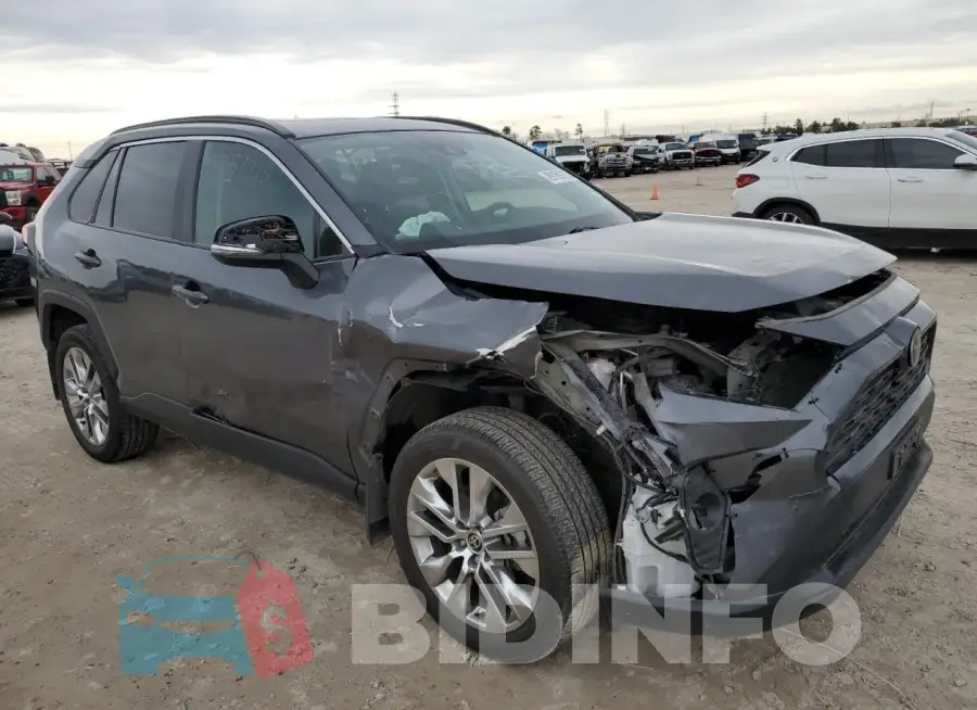 2T3A1RFV4MC187612 Photo# 4