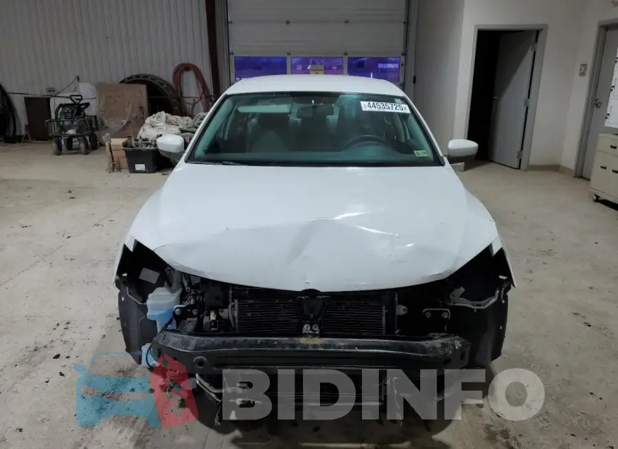 3VW2B7AJ5HM262315 Photo# 5