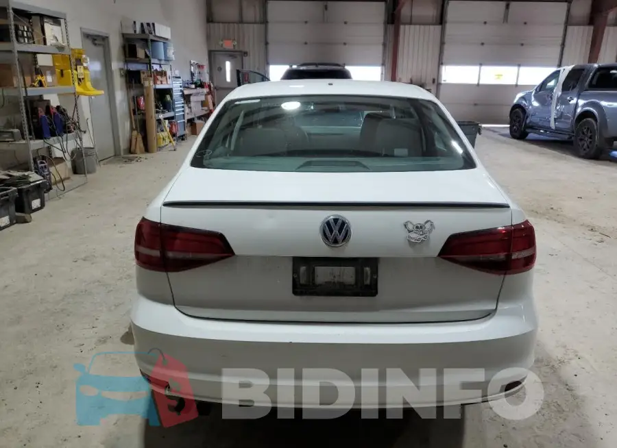 3VW2B7AJ5HM262315 Photo# 6