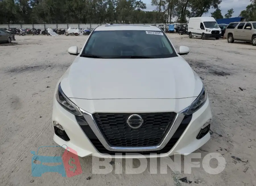 1N4BL4FV9LC126876 Photo# 5