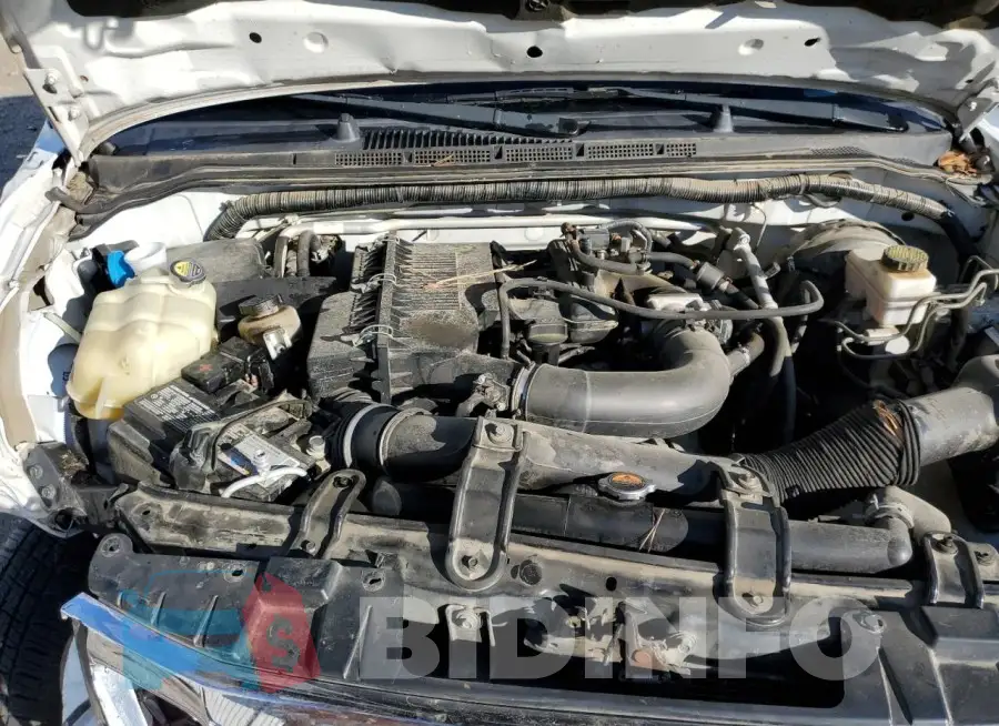 1N6BD0CT9KN877270 Photo# 11