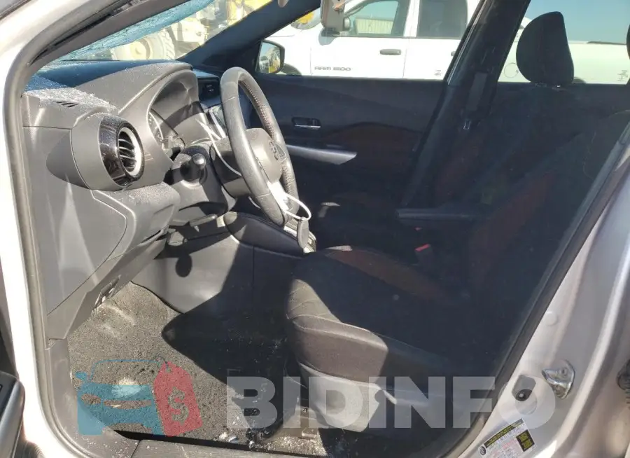 3N1CP5CU3KL558132 Photo# 7