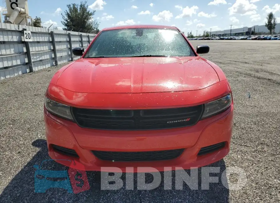 2C3CDXBG5PH704435 Photo# 5