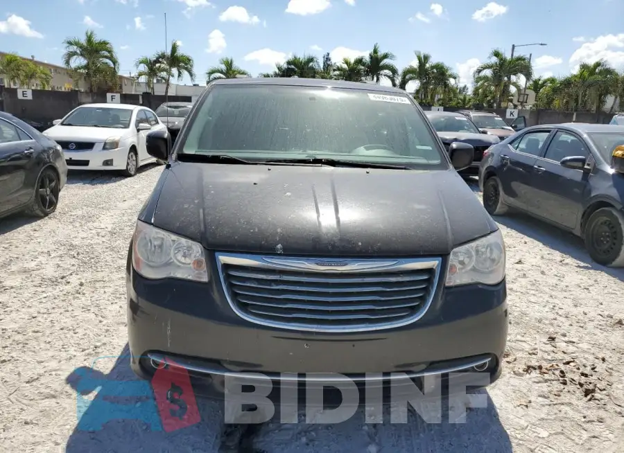 2C4RC1BG9GR133855 Photo# 5