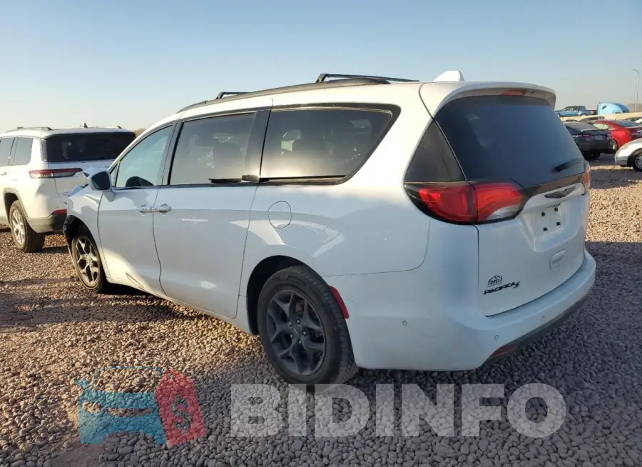 2C4RC1EG8LR137918 Photo# 2