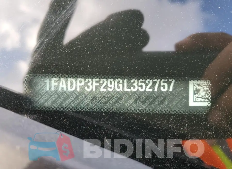 1FADP3F29GL352757 Photo# 12