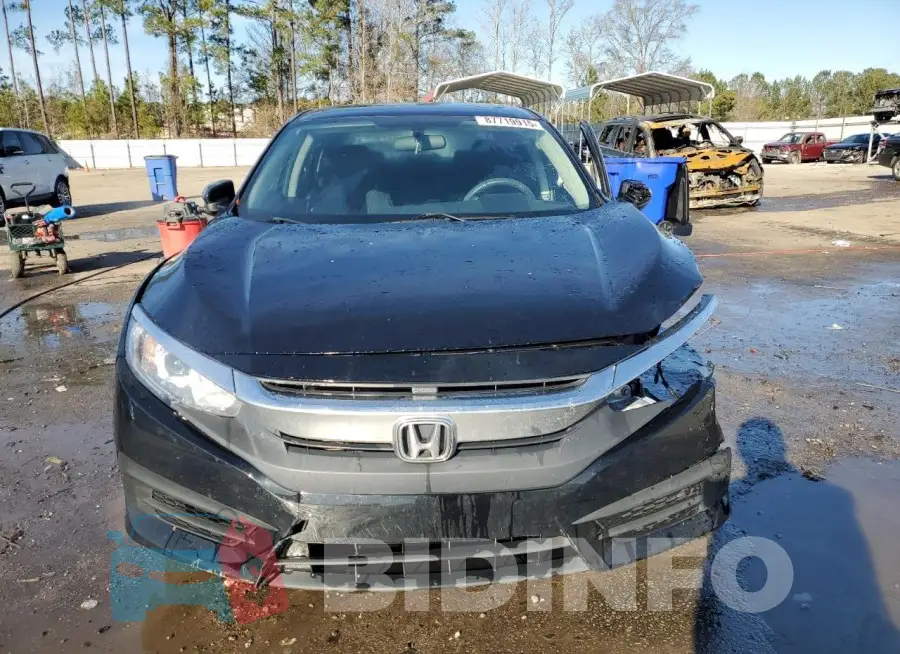 19XFC2F72HE059684 Photo# 5