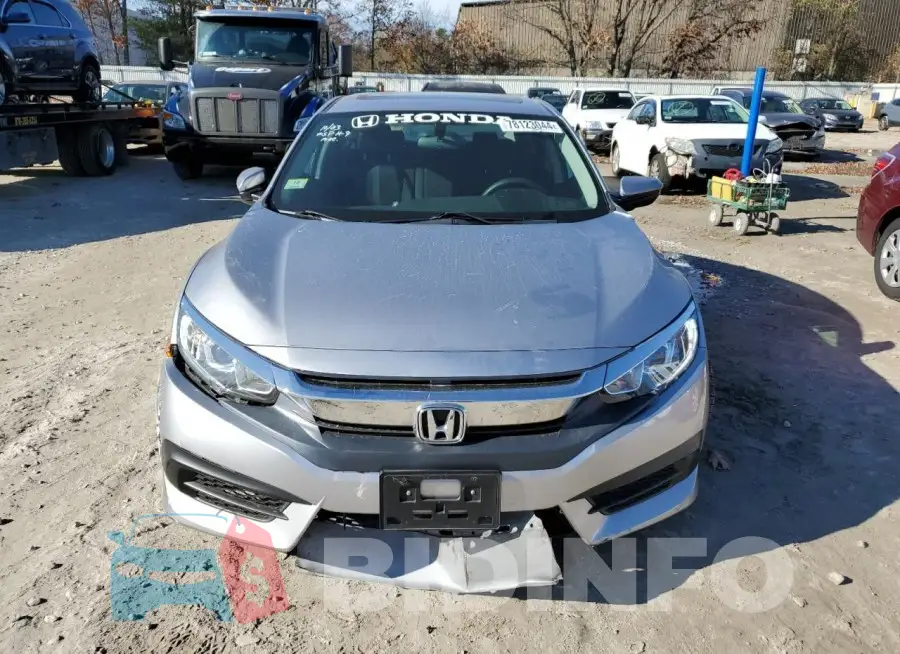 19XFC2F7XGE203044 Photo# 5