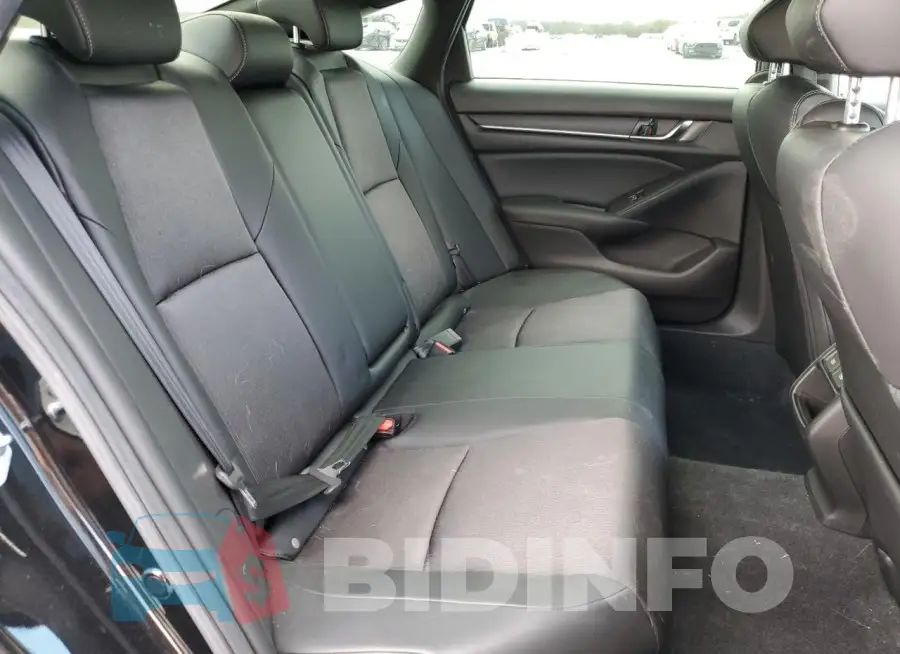 1HGCV1F30MA071044 Photo# 10