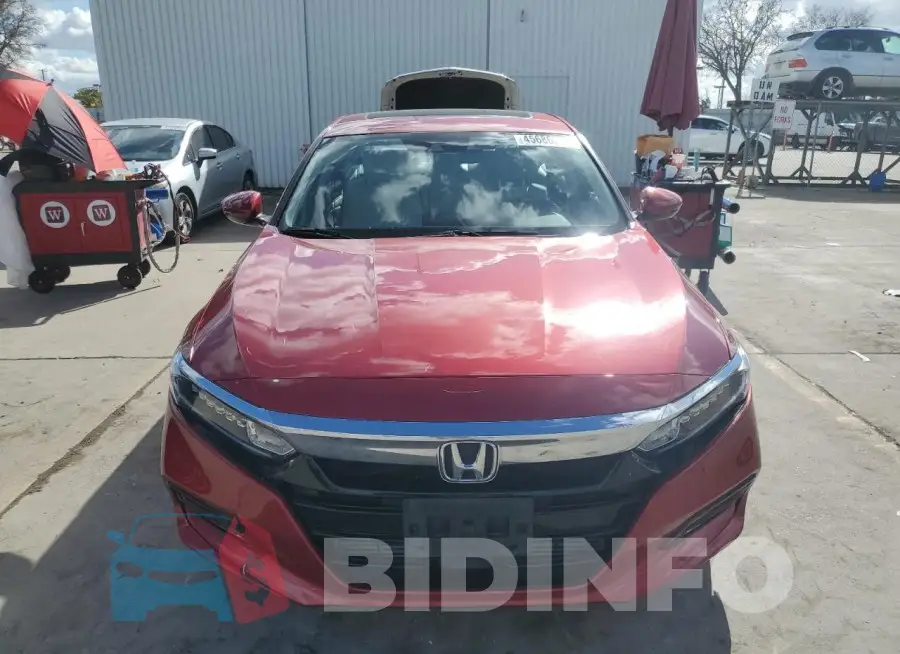 1HGCV2F56JA023437 Photo# 5