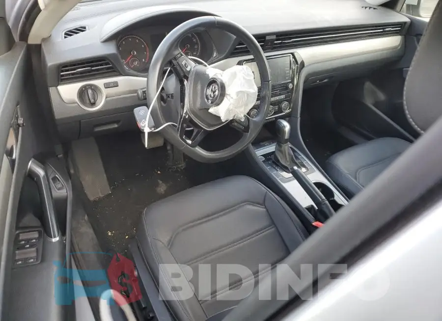1VWSA7A32MC015303 Photo# 8