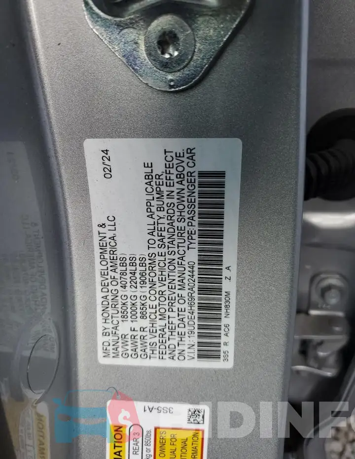 19UDE4H69RA024440 Photo# 12