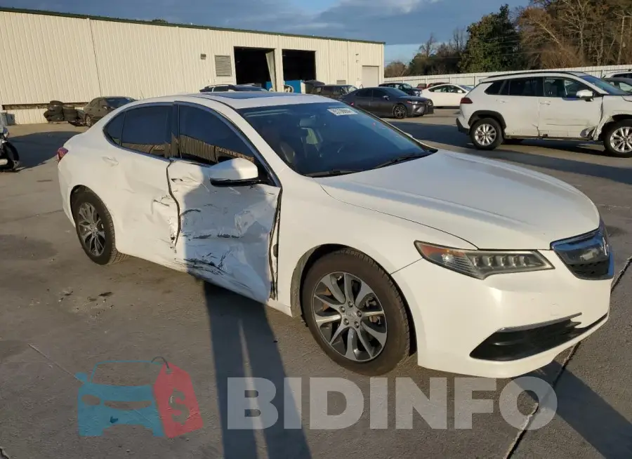 19UUB1F38GA000689 Photo# 4