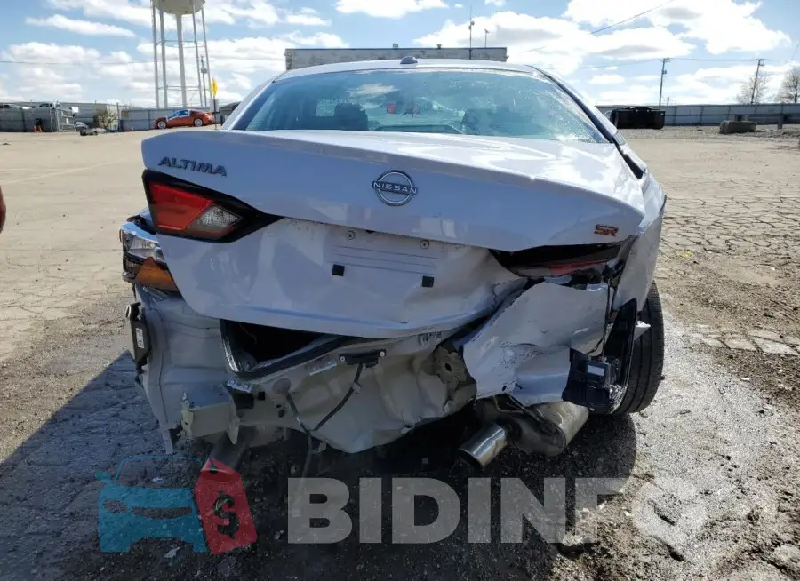 1N4BL4CV9PN338823 Photo# 6