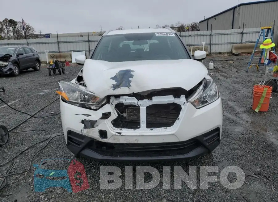 3N1CP5CU2JL506232 Photo# 5