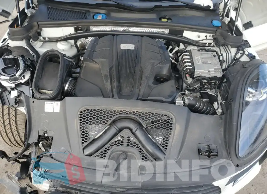 WP1AB2A54MLB32525 Photo# 12
