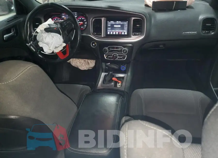 2C3CDXBGXKH621768 Photo# 8