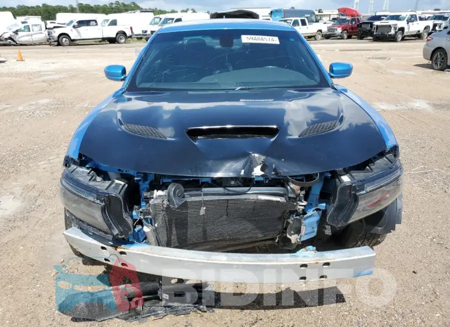 2C3CDXCT5GH204397 Photo# 5