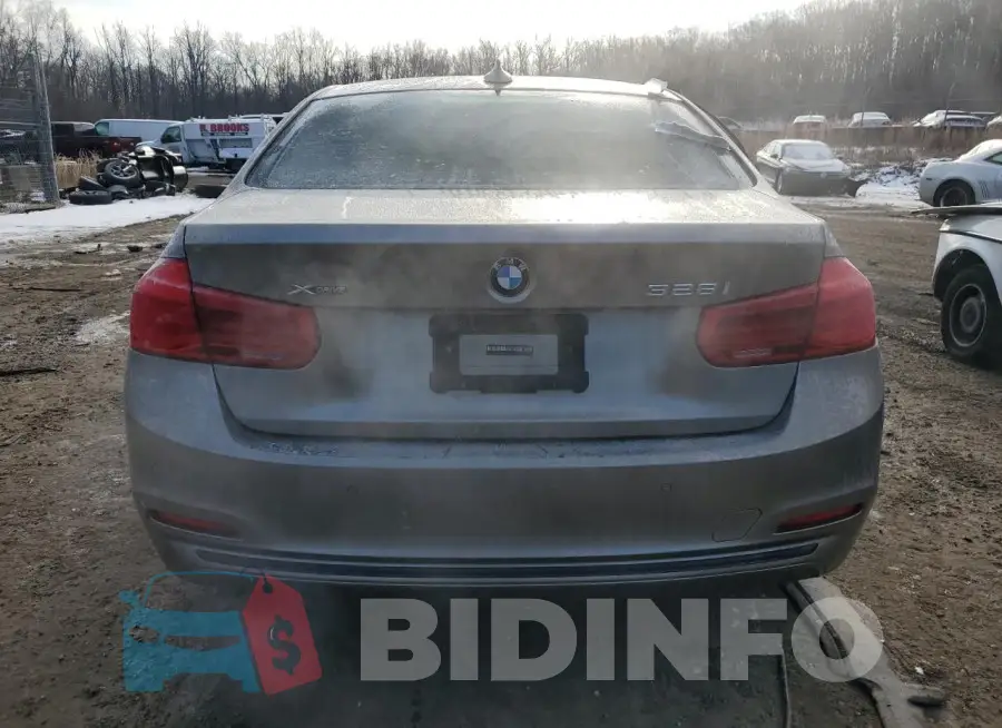 WBA8E3G53GNT80033 Photo# 6
