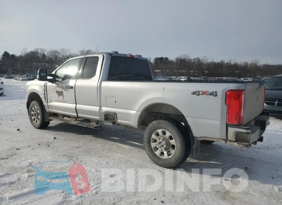 1FT8X3BN2REC48985 Photo# 2