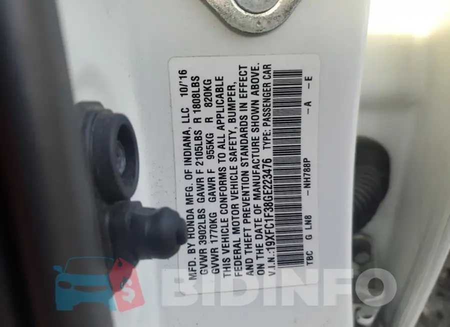 19XFC1F38GE223476 Photo# 12