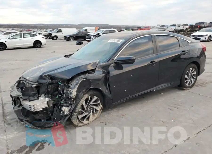 19XFC2F73HE082245 Photo# 1