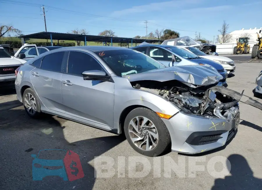 19XFC2F75GE220222 Photo# 4