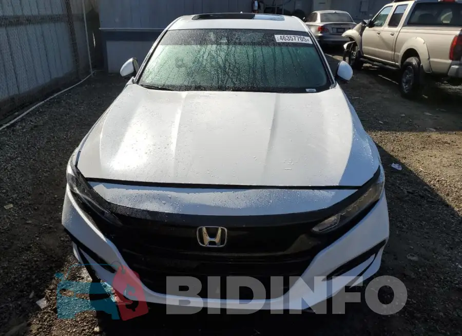1HGCV2F39JA052736 Photo# 5