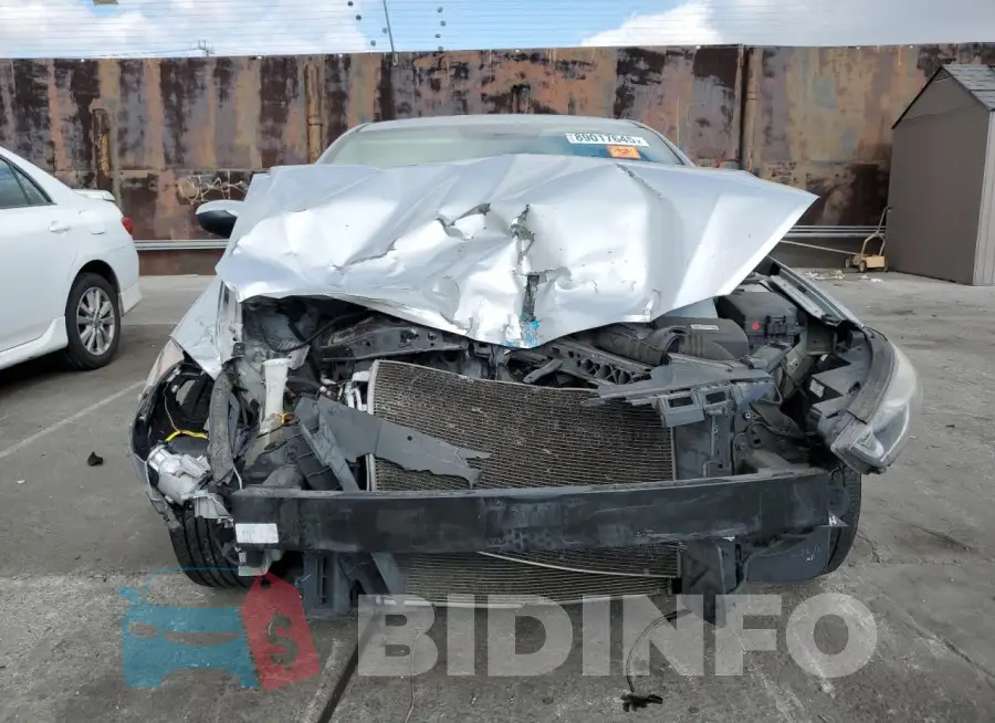 5NPD84LF6HH084017 Photo# 5