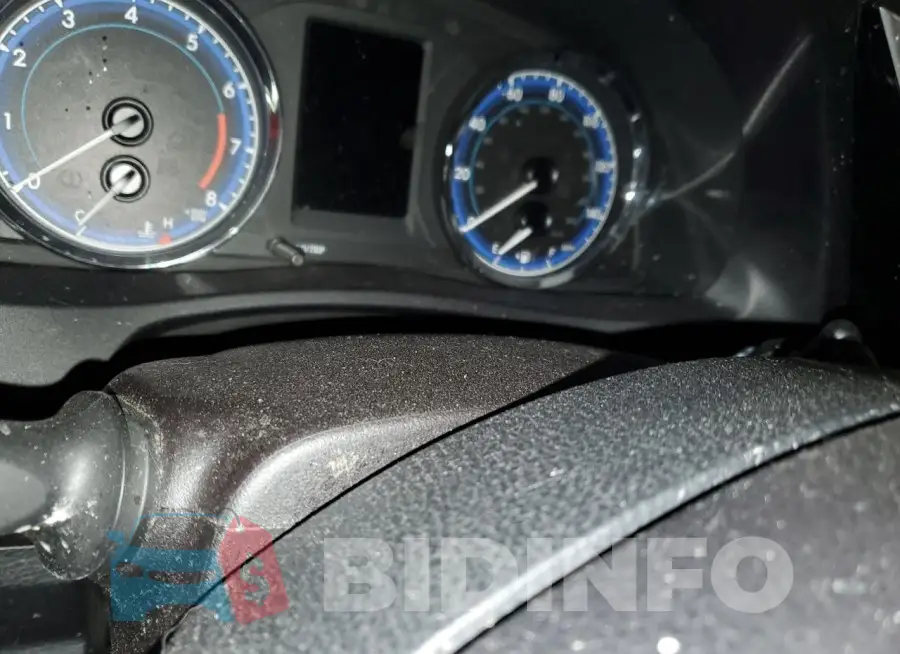 2T1BURHE5JC019524 Photo# 9