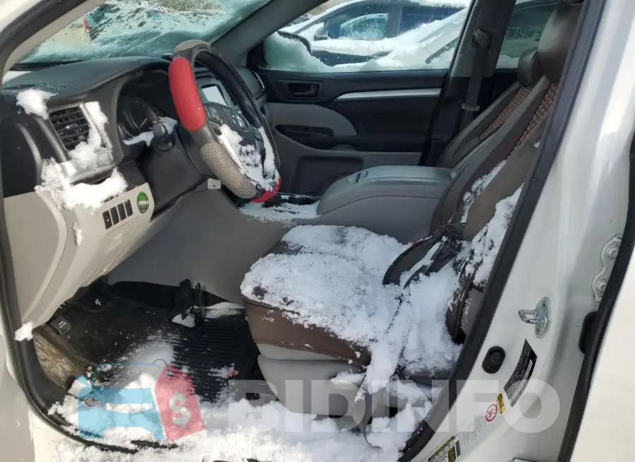 5TDBKRFH6GS327532 Photo# 7